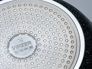 СКОВОРОДА алюминиевая с антипригарным покрытием "Graphene" 24 см  Vinzer 102603